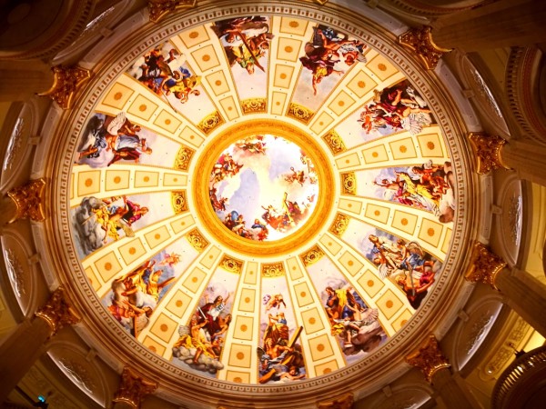 澳門最牛三肖三碼生肖,數據導向計劃_PEK29.840明亮版