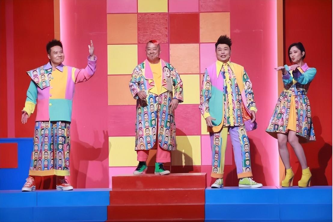 周立波最新節(jié)目，多維度藝術(shù)展現(xiàn)之夜