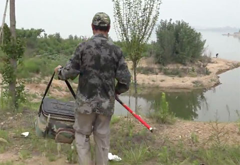 三本先生科技釣魚新體驗(yàn)，逗釣黑魚的樂趣與挑戰(zhàn)