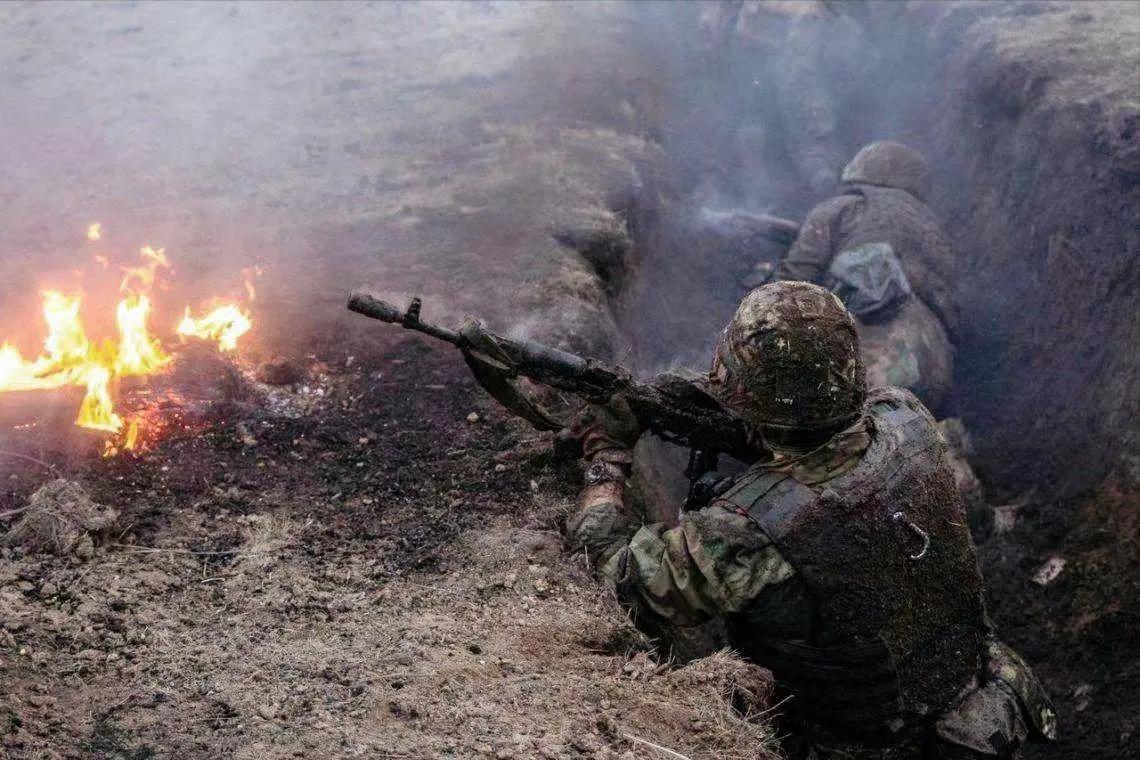 最新軍事情報(bào)，友情與軍事的日常溫馨紀(jì)事