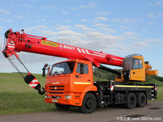 ??三一吊車25噸最新款圖解,展現工程巨人之姿??