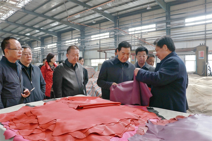 甘肅宏良皮業(yè)蓬勃發(fā)展，皮革產(chǎn)業(yè)巨頭嶄露頭角