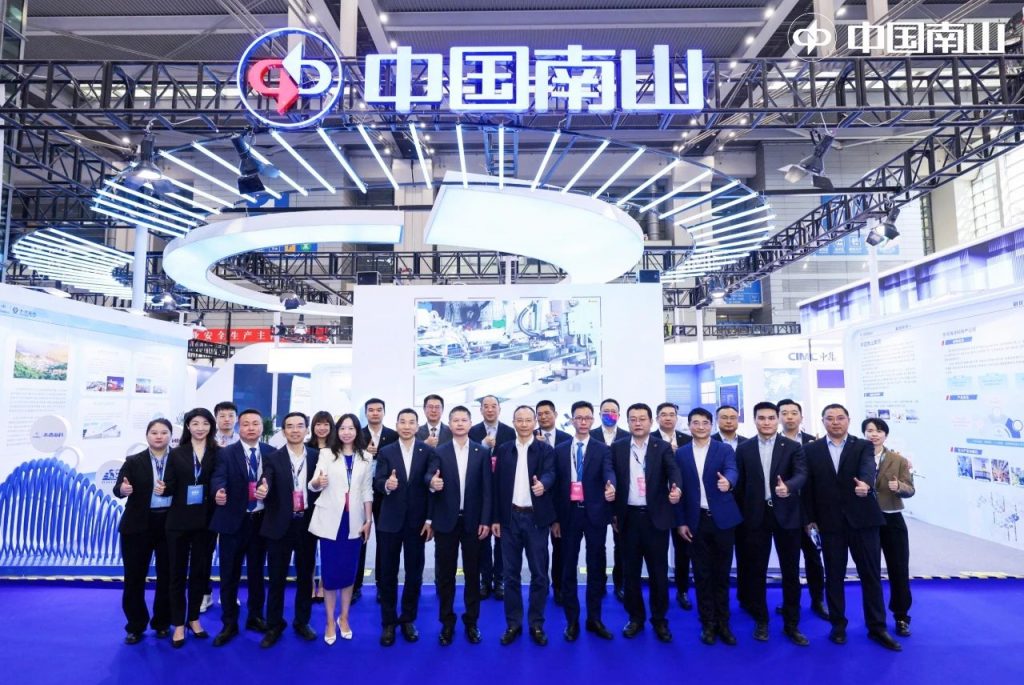 南山控股最新消息新聞,南山控股最新消息新聞,探索自然美景之旅,尋找內(nèi)心的寧?kù)o與平和