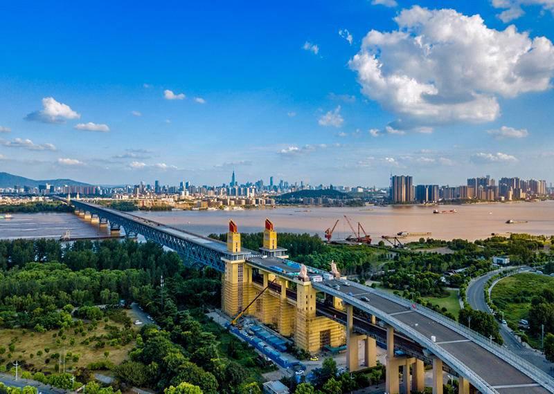 寧淮高鐵線路最新走向，自信旅程展現(xiàn)新變化與成就感