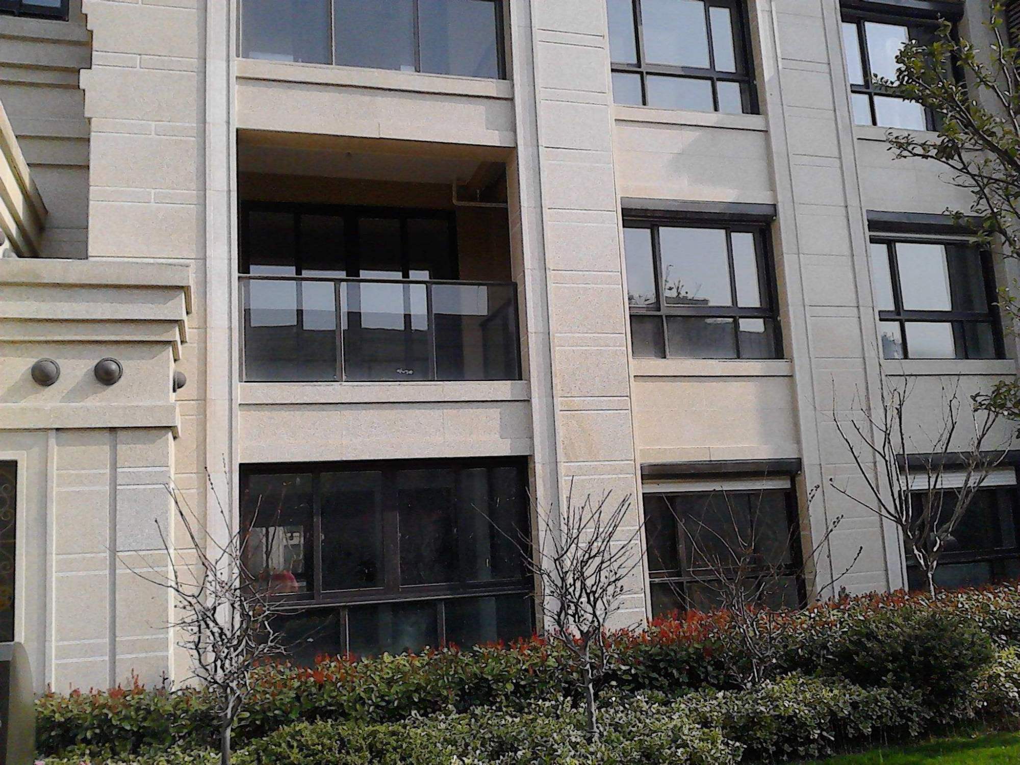 地鐵酷跑最新內(nèi)購破解，探討背后的違法犯罪問題