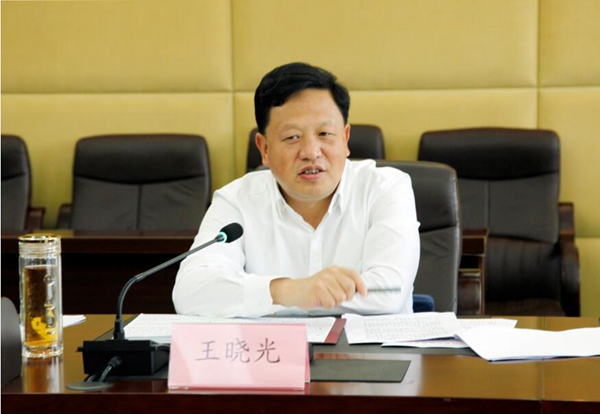 貴州省委常委的最新動態，日常工作的溫馨瞬間