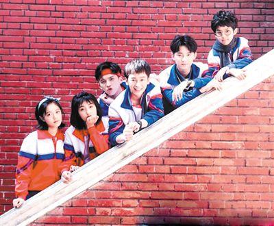 小城夏夜,最新電影盛宴,快樂與溫情的完美交融