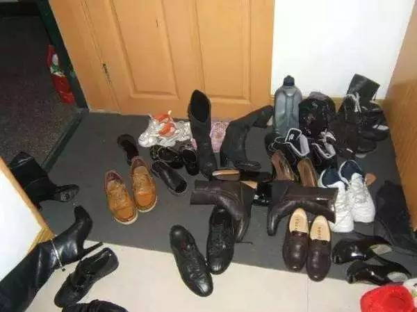 一雙鞋子的奇妙旅程與深厚友情，最新?lián)Q鞋體驗分享