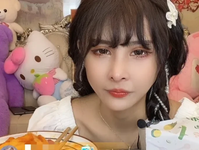 辛巴貓妹妹帶你領略科技前沿，最新高科技產品介紹視頻