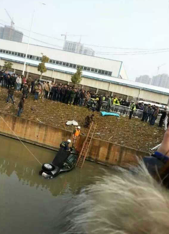 武漢副區長墜河事件背后,自然美景探索之旅的意外波折