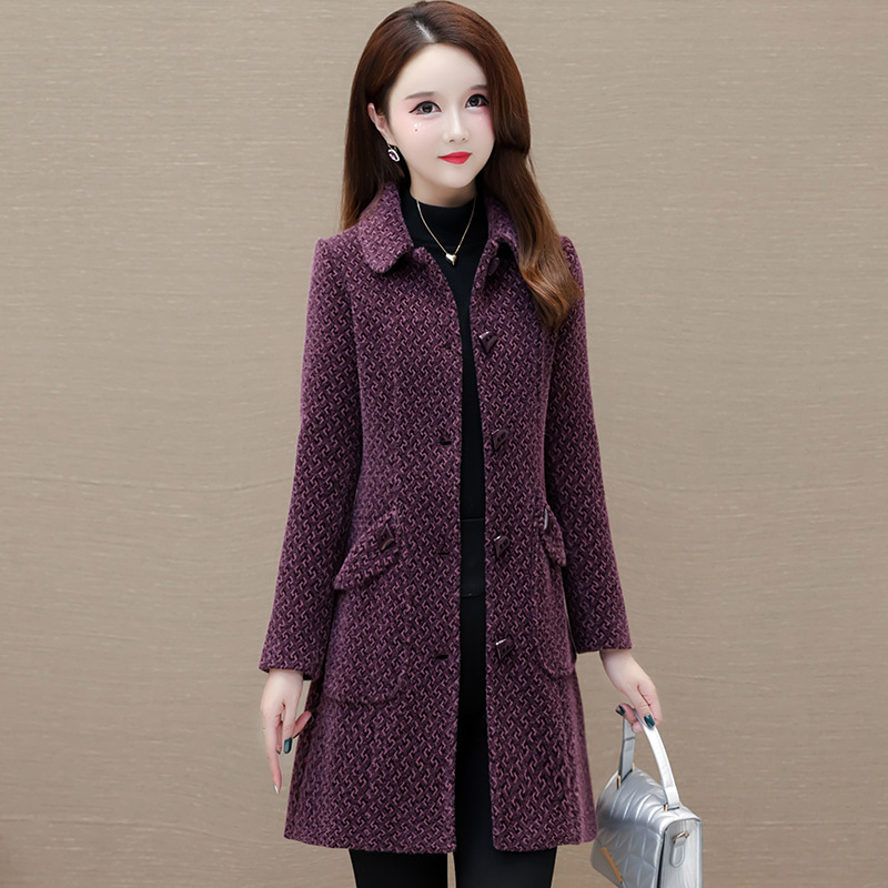 最新款女裝外套，時尚變遷、自我學習與自信的力量展現風采