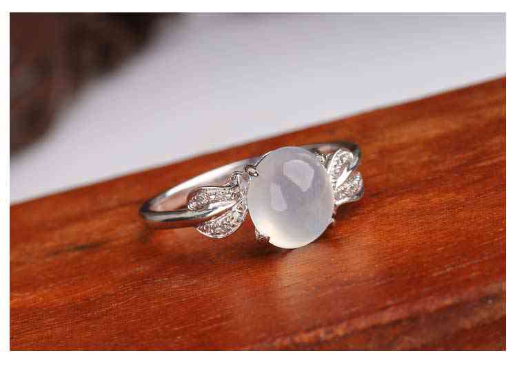 最新款女戒，時(shí)尚潮流的指尖魅力