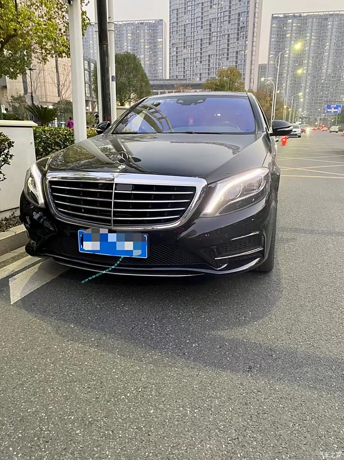 奔馳S400最新落地，豪華與科技的完美融合