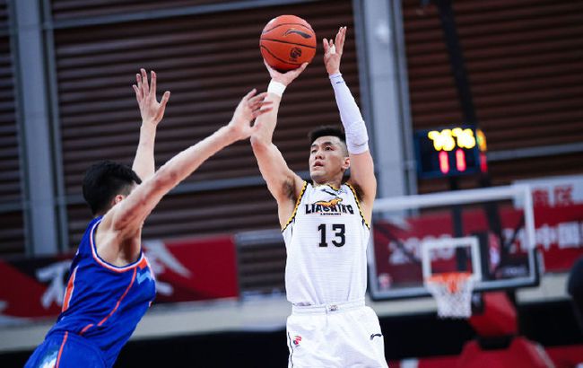 郭艾倫與遼寧男籃，籃球傳奇的榮耀與傳承之路