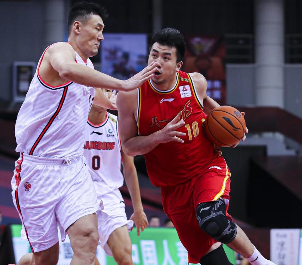 CBA最新排名，北控引領(lǐng)科技籃球風(fēng)潮，未來籃球趨勢展望