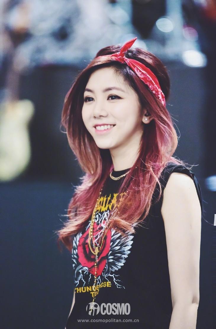 女明星最新發色引領時尚潮流