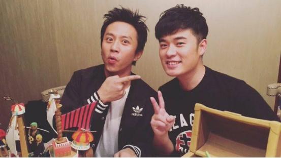 鄧超陳赫最新科技產品介紹亮相，引領科技潮流新風向！