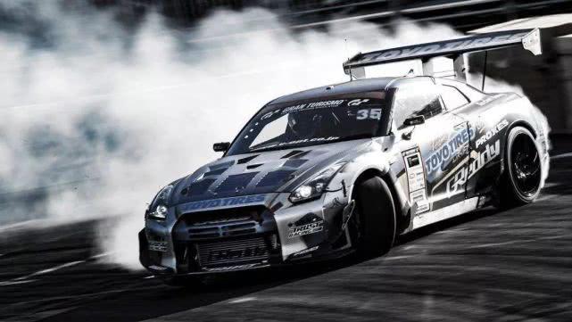 街車比賽，速度與激情的較量日