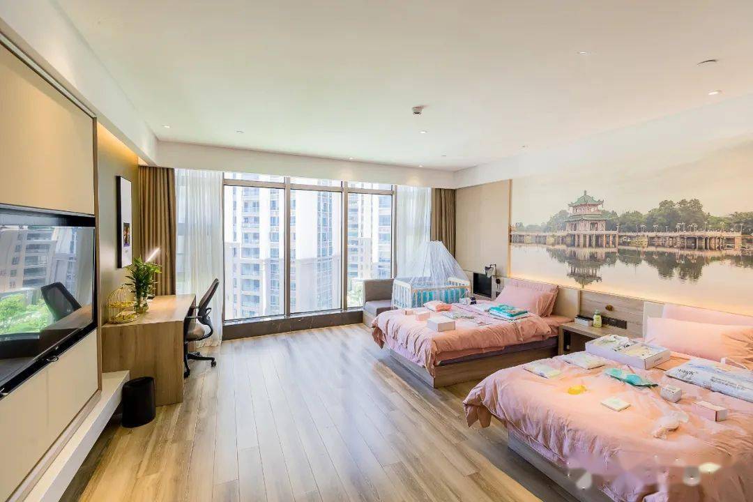 普寧月子中心探秘，價(jià)格表背后的獨(dú)特魅力與小巷中的特色護(hù)理之旅