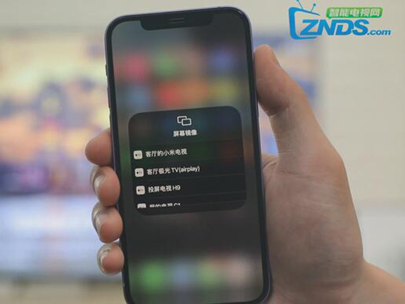 電視與手機(jī)的魔法投影,連接屏幕內(nèi)外的溫馨故事