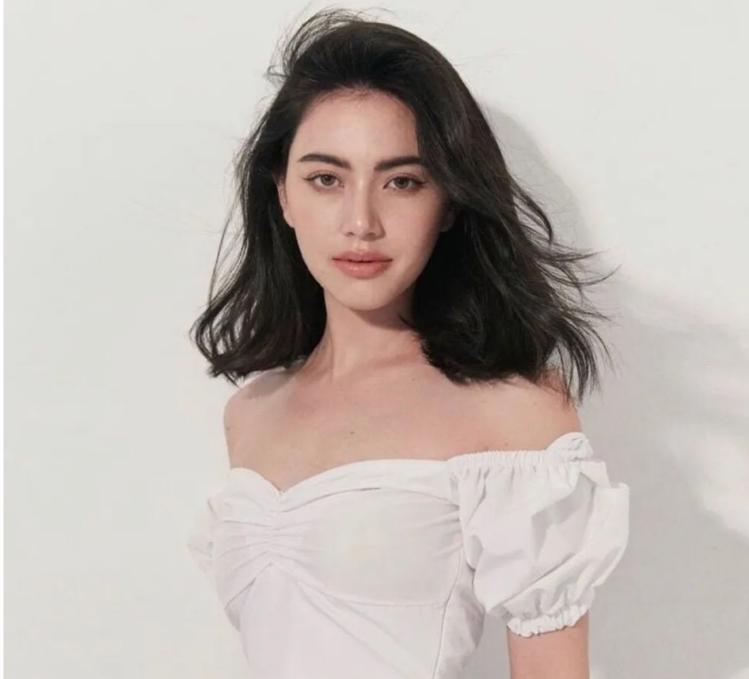 韓劇女明星探尋小巷特色小店,魅力之旅的隱藏瑰寶