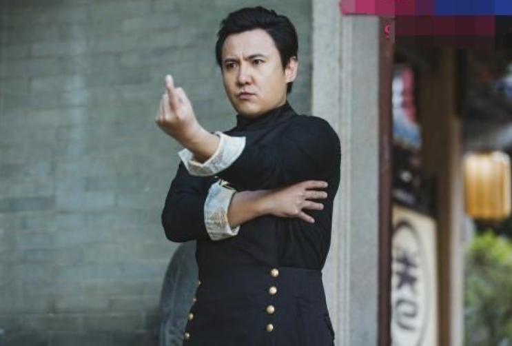 新小品演員的日常趣事揭秘,臺前幕后的歡樂瞬間