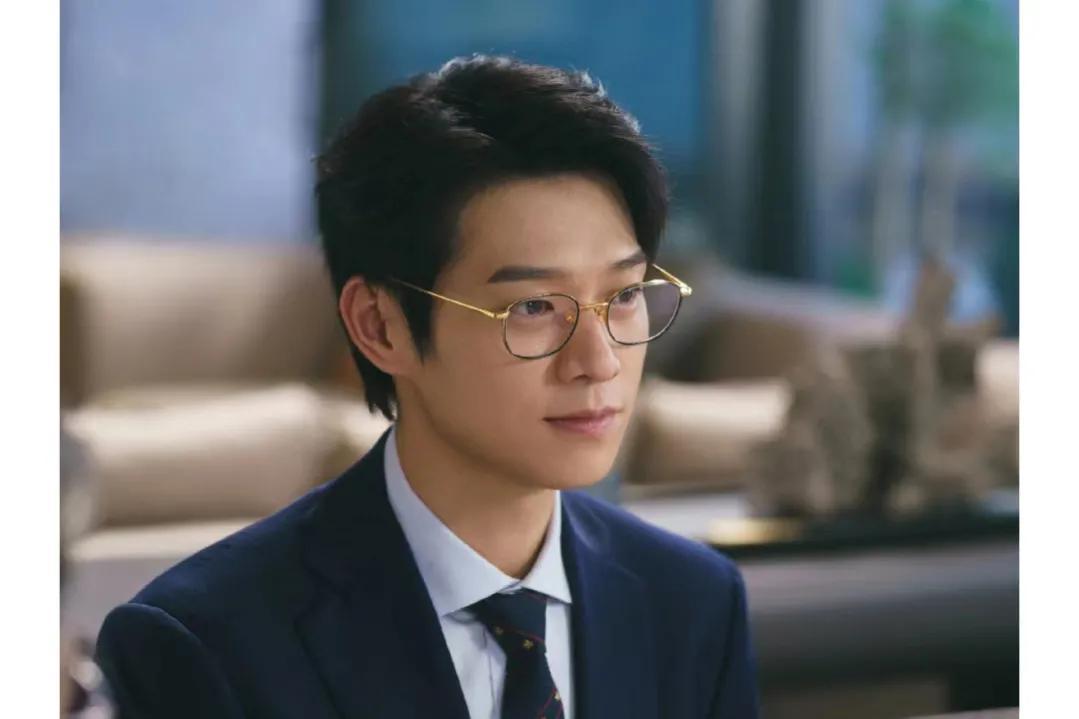 7月明星，熠熠生輝與爭議焦點(diǎn)交匯之夜