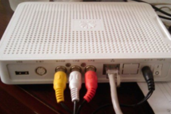 WiFi無線電視機頂盒，連接世界，成就自信之光