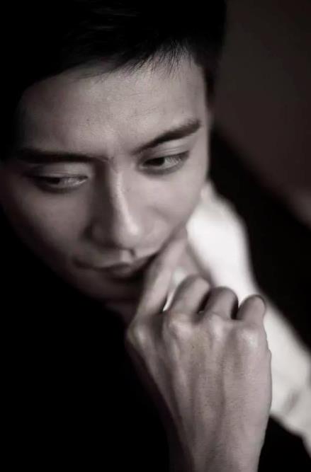 黃宗澤力薦的高科技產(chǎn)品，未來生活觸手可及，引領(lǐng)潮流新風尚！