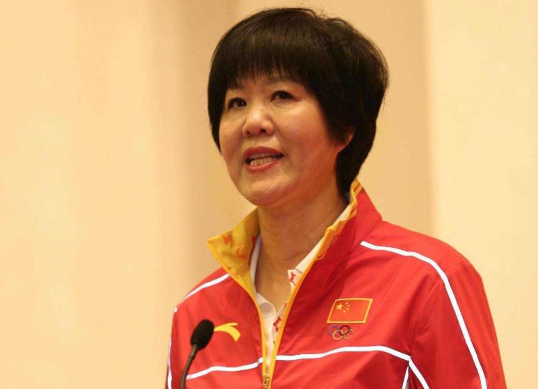 女排比賽最新動態(tài)，賽場溫情與陪伴的見證