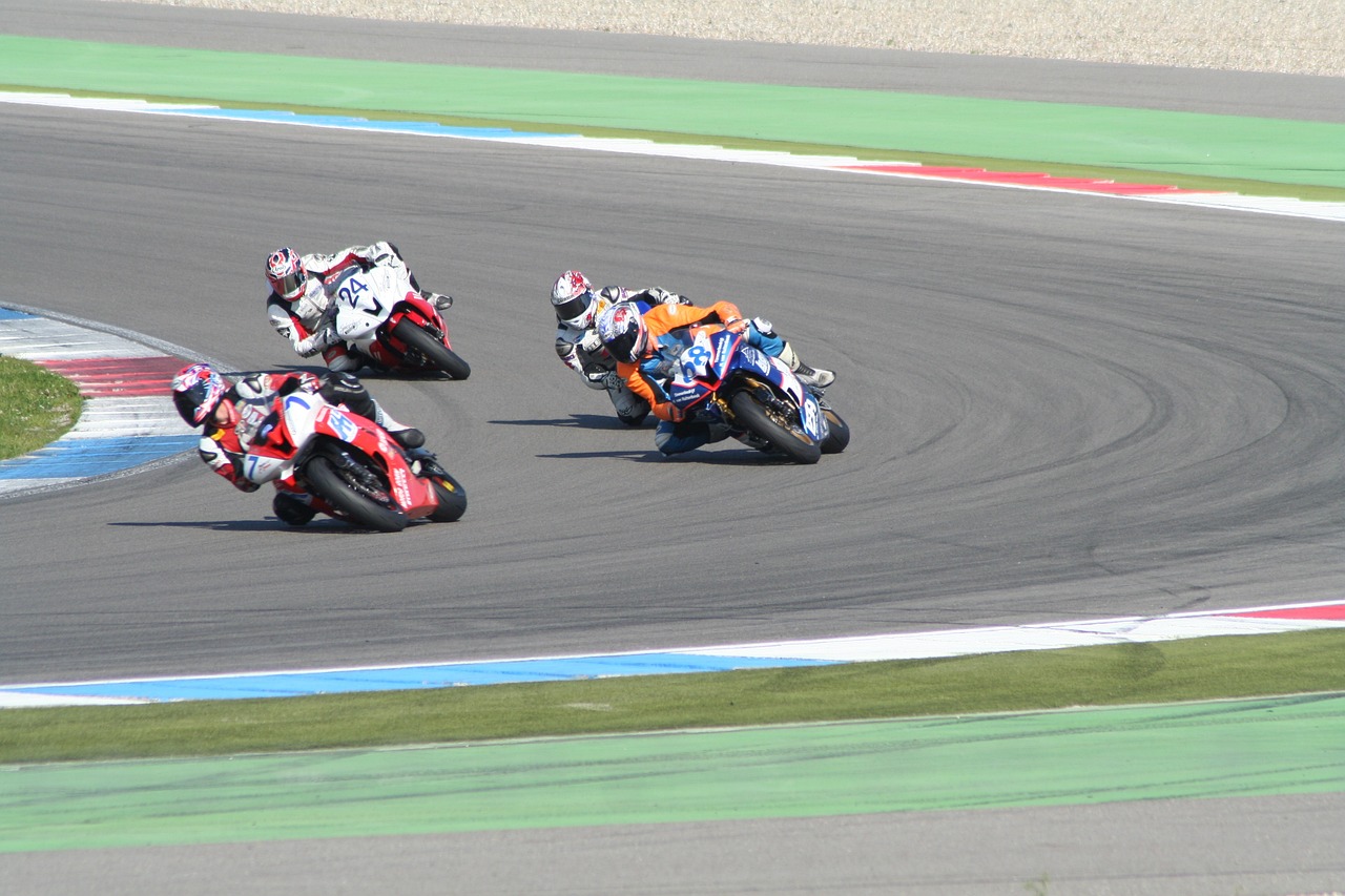 摩托車賽車比賽,速度與激情的極致對決