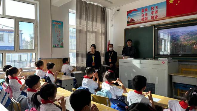 牙克石市區最新招聘信息發布，友情故事相伴求職路