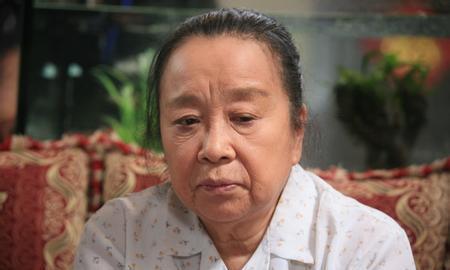 李明啟年齡揭秘，與小巷獨特小店的故事