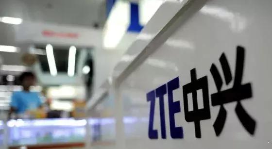 中興2025年新款手機，與自然美景共舞的詩意圖賞