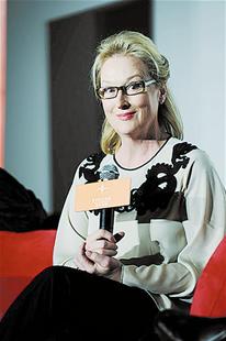 演員常青，自然懷抱中的內(nèi)心寧靜與力量探尋