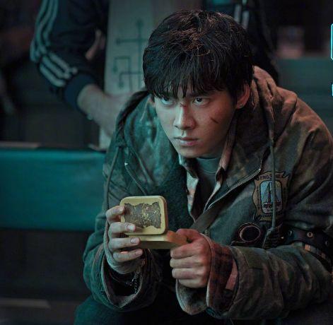 李易峰感情動態揭秘,變化、學習與自信的力量展現個人魅力