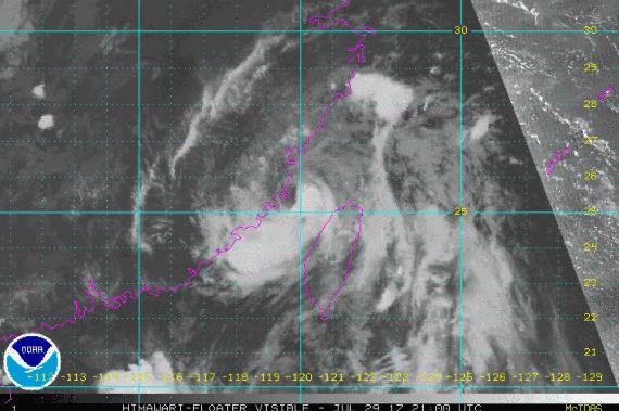 臺風海棠最新動態,各方觀點分析與個人立場表達