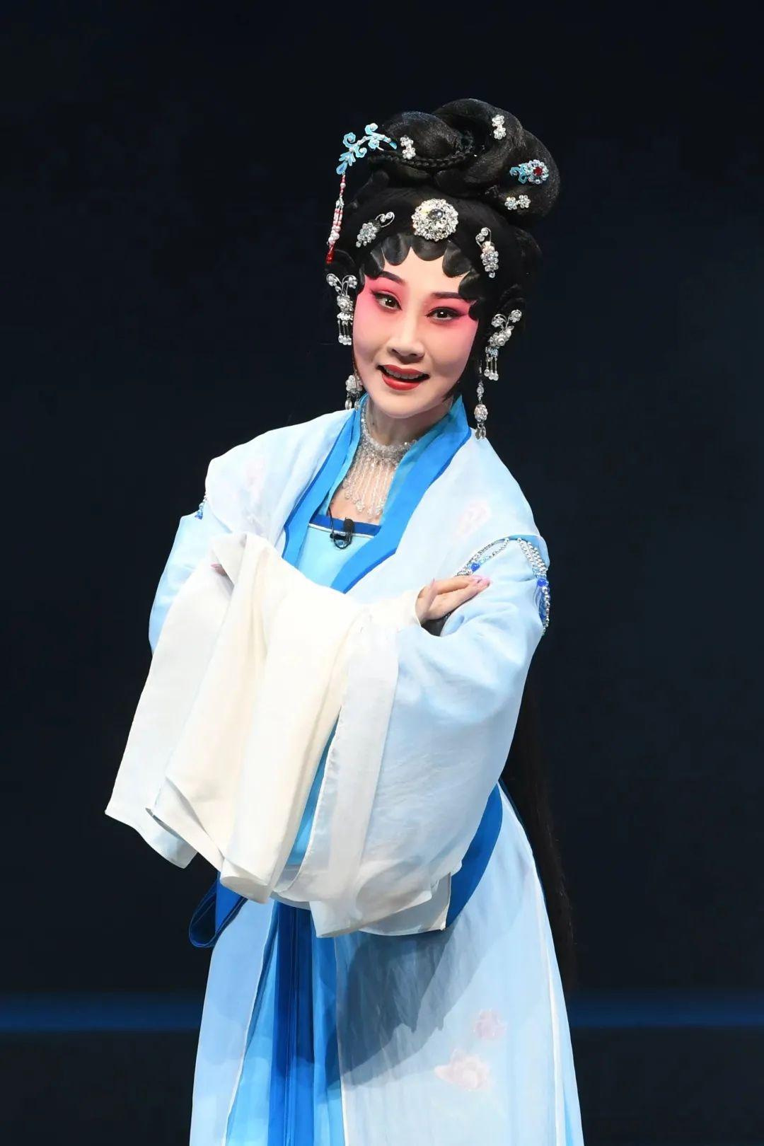 廣州青年粵劇團演員表,自然美景的心靈之旅之旅