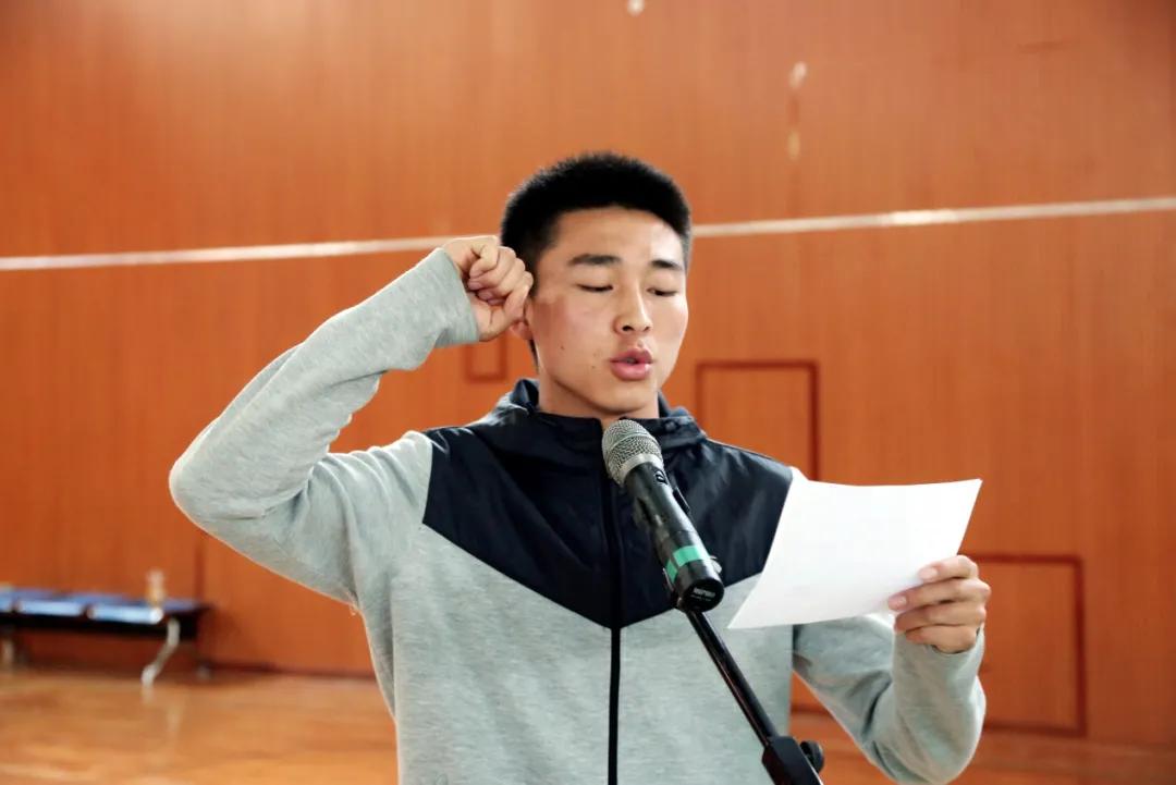 全球足球最新資訊與發展趨勢，熱點爭議與前瞻