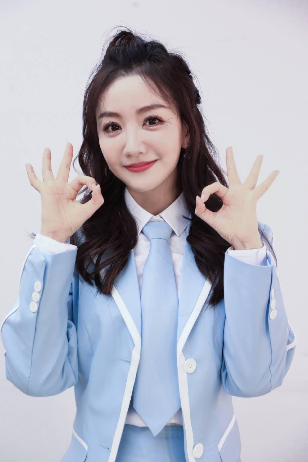 快樂大本營最新一期共度溫馨時光，不容錯過的精彩娛樂盛宴！