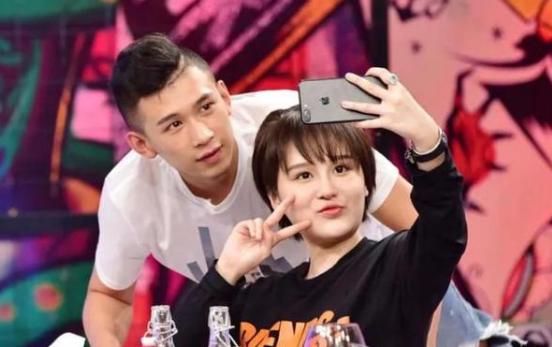 天佑球球最新互動直播實況更新