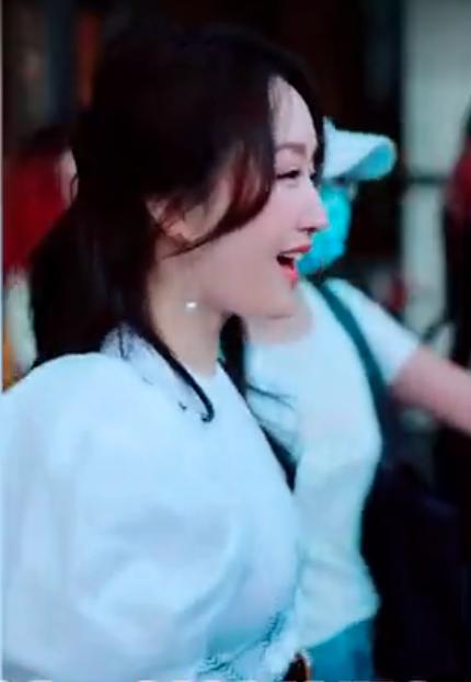 楊鈺瑩商演價格揭秘,樂壇甜歌皇后的商業(yè)價值演變之路