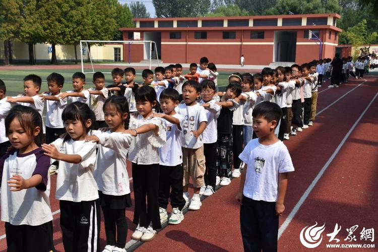 小學隊列隊形比賽口號制作指南，步驟與創意集結