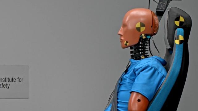 中國最新軍用頭盔，展現變化、自信與成就的力量