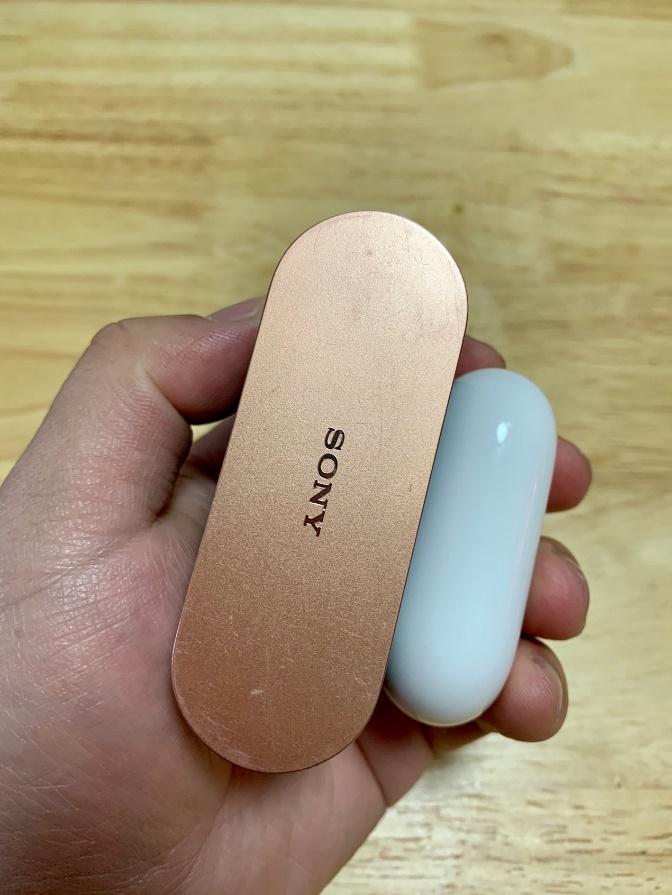 蘋(píng)果最新降噪耳機(jī)，科技之巔，純凈聆聽(tīng)之選