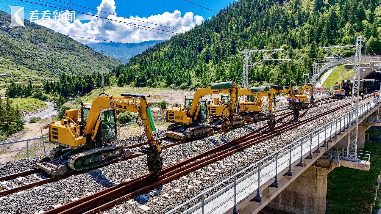 甘藏鐵路最新動態與小巷獨特風味探尋