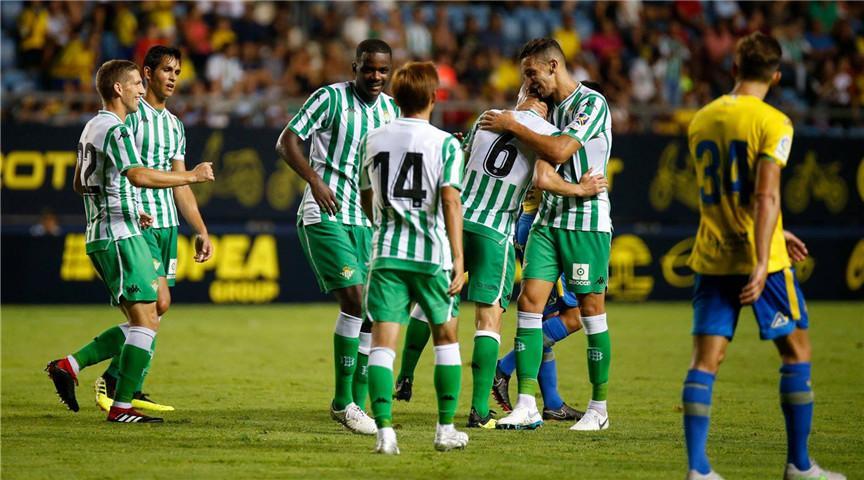 足彩14場最新分析預測概覽