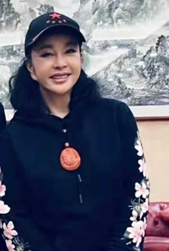 最新玉鐲,最新玉鐲??，邂逅古典與現代的完美融合