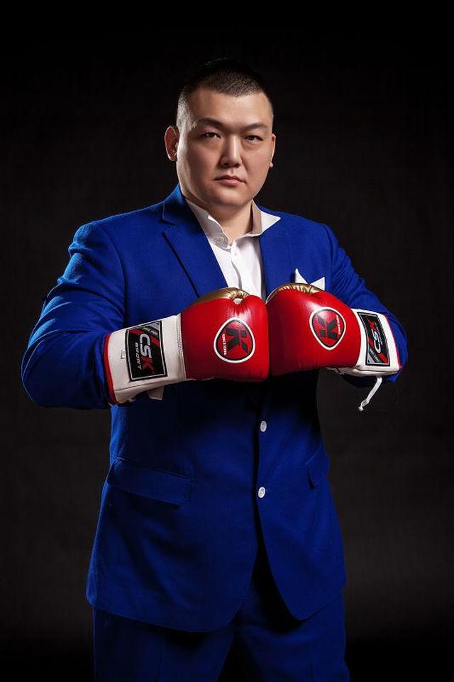 張君龍最新動態(tài)，時(shí)代先鋒的足跡探索