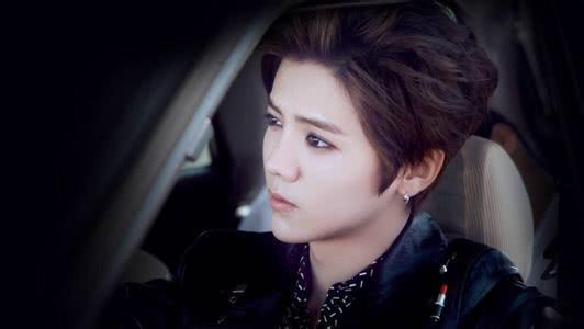 鹿晗最新采訪視頻曝光，滿滿干貨，獨家揭秘不容錯過！